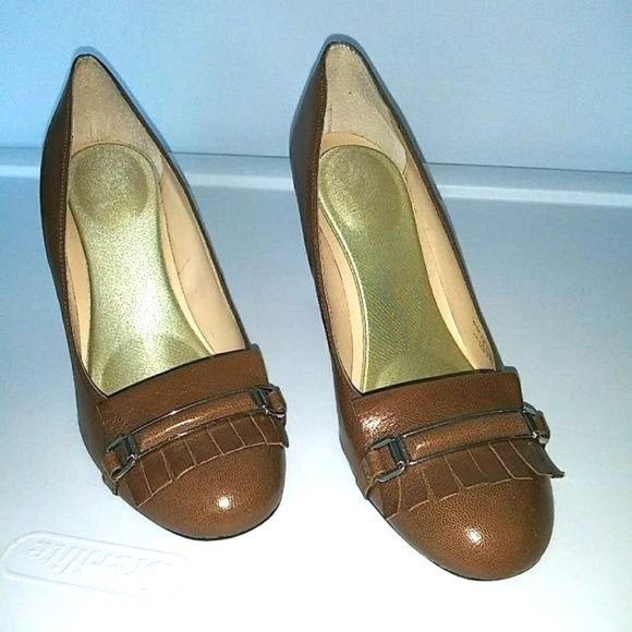 Franco Sarto Brown Leather Pumps Size 8.5 - Picture 2 of 8